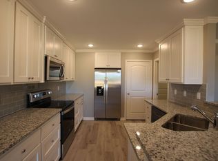 Beautiful 3 Bedroom 2 Bathroom Townhouse in South Tyler!, Tyler, TX 75707