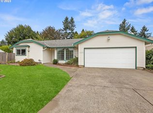 11137 NE Hancock St, Portland, OR 97220