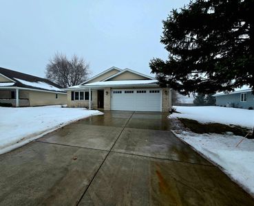 642 Jenisa Dr, Saint Cloud, MN, 56301