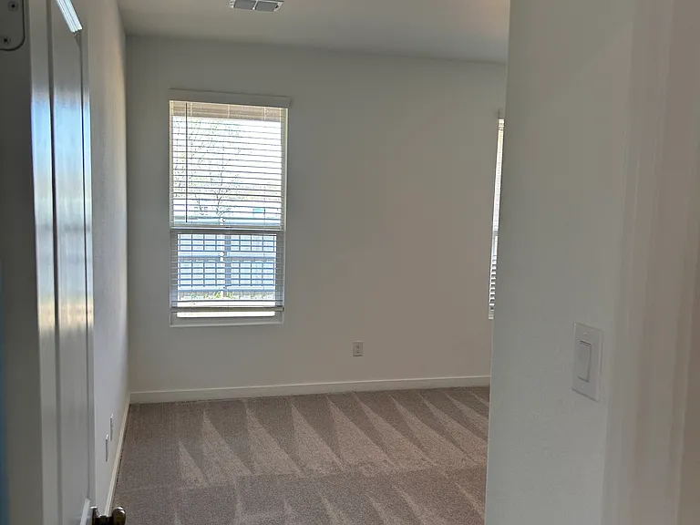 1020 Flameleaf Dr — Photo 19