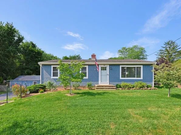 18 Prairie Ave, Bellingham, MA 02019