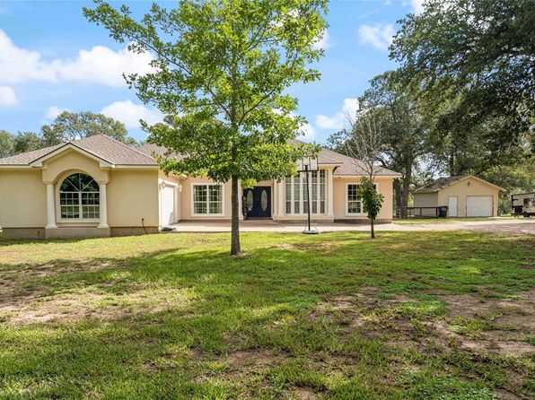 1672 Watterson Rd, Red Rock, TX 78662