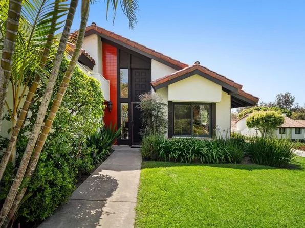 745 Camino Catalina, Solana Beach, CA 92075