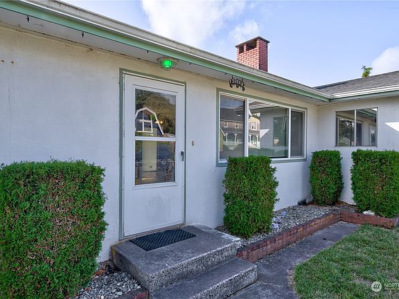 4th image of 1211 Idaho Avenue S