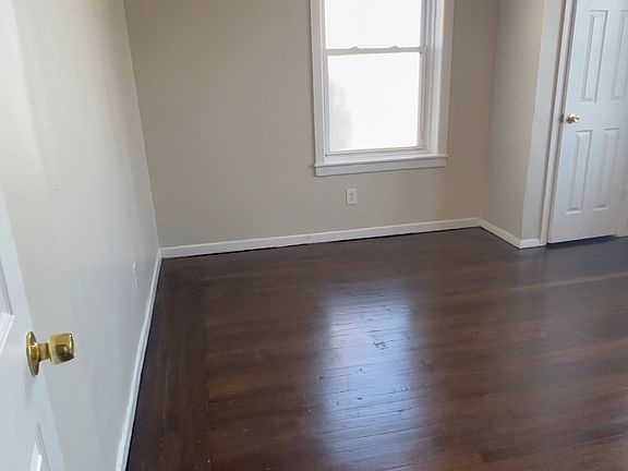 2nd image of 220 Roseville Ave #Cpm402