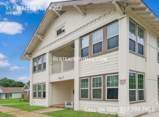 957 E Allen Ave #202, Fort Worth, TX 76104