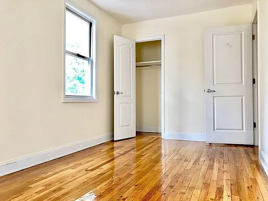 Rented by EXR | media 87