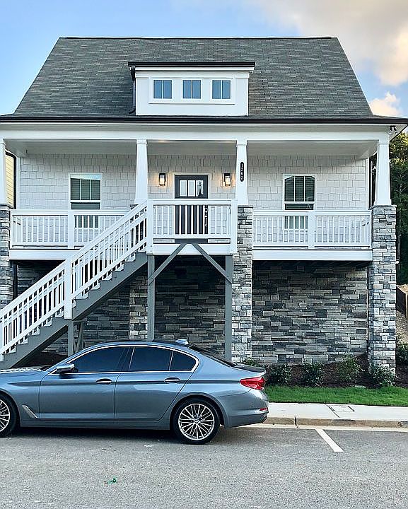 2nd image of 1762 Sanford Lane Nw