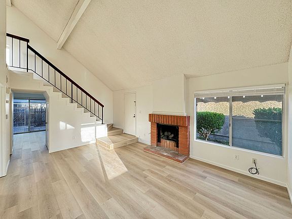 4th image of 10625 Escobar Dr
