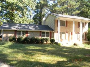 1420 Edenfield Ct, Lithonia, GA 30058