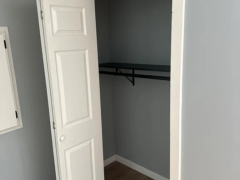 596 Beaver St — Photo 12
