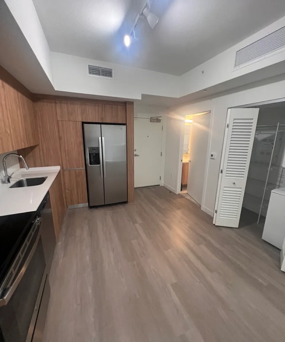 2 bed, 859 sqft, $2,175 — Photo 4