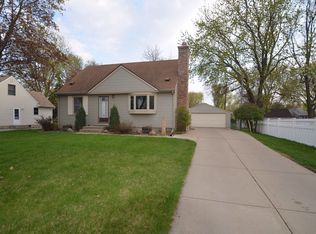 2713 71 1/2 St W, Richfield, MN 55423