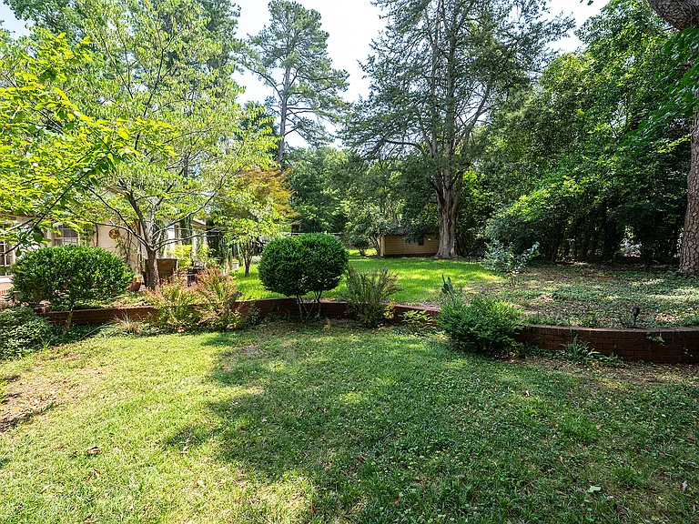 321 Milledge Hts — Photo 39