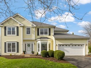 1240 Sandpiper Ct, Grayslake, IL 60030