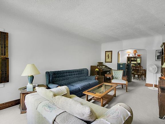 3rd image of 23119 Central Park Ave