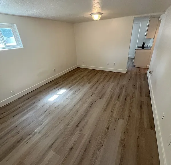 616 N 300 E — Photo 3
