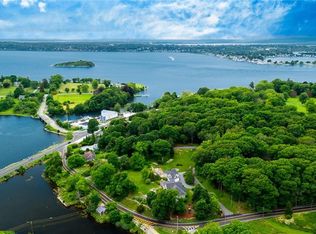 583 Highland Rd, Tiverton, RI 02878