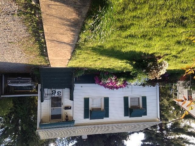 1st image of 36 Clover Ave NE