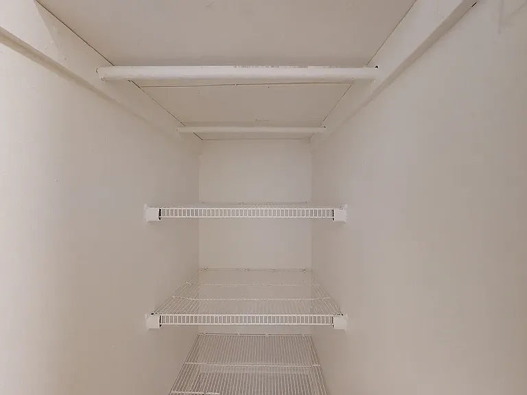 293 Riverside Dr #5C — Photo 10
