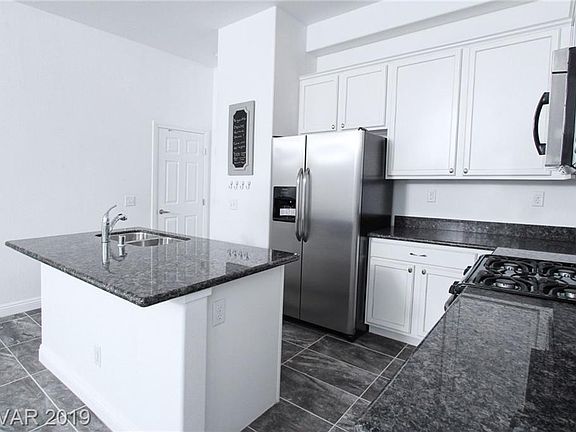 5th image of 8468 Garside Dr