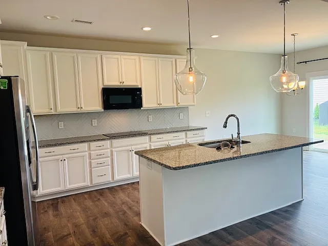 1508 Reynolds Ml — Photo 3