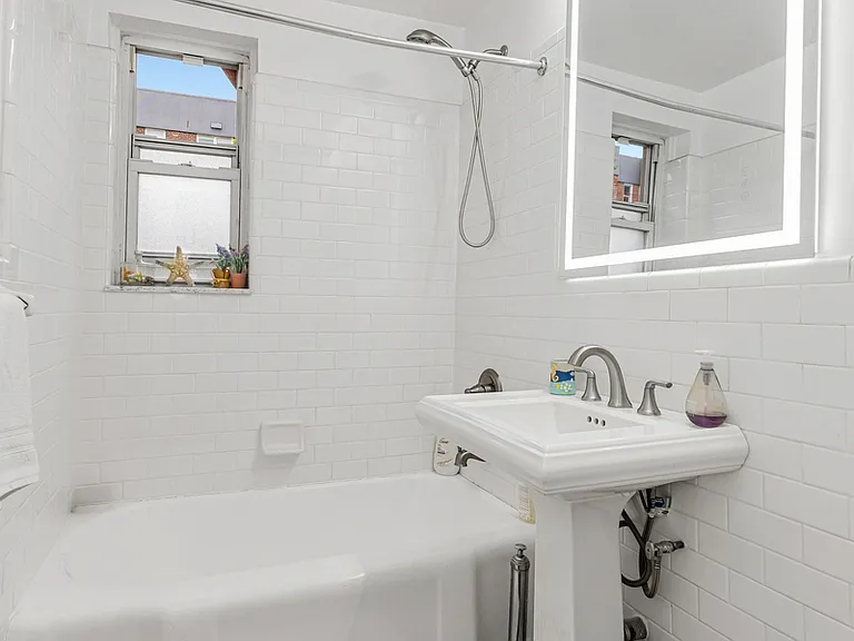 66-37 Yellowstone Blvd #3D — Photo 7
