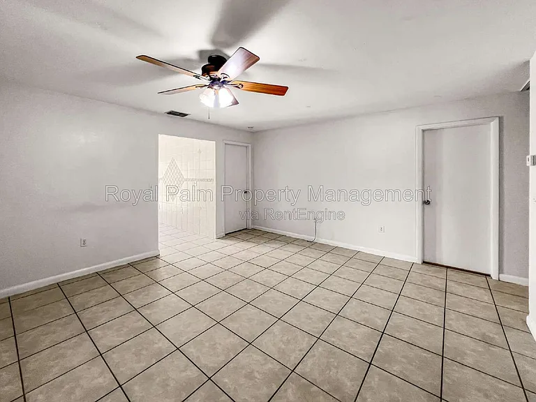 2706 Owen Ave S — Photo 6