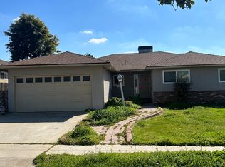 1373 E Vartikian Ave, Fresno, CA 93710