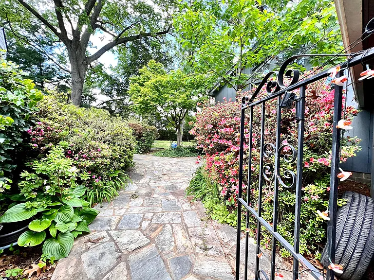 6116 Wooten Dr — Photo 4