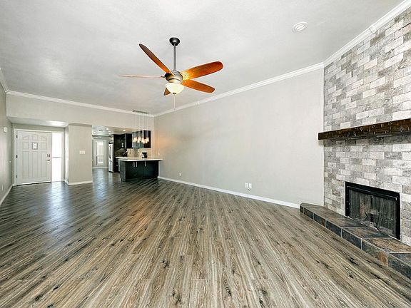 Great Room looking at Kitchen