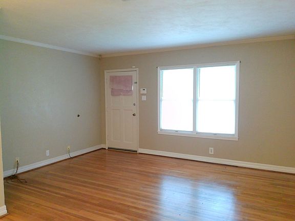 3rd image of 3425 Monterrey St