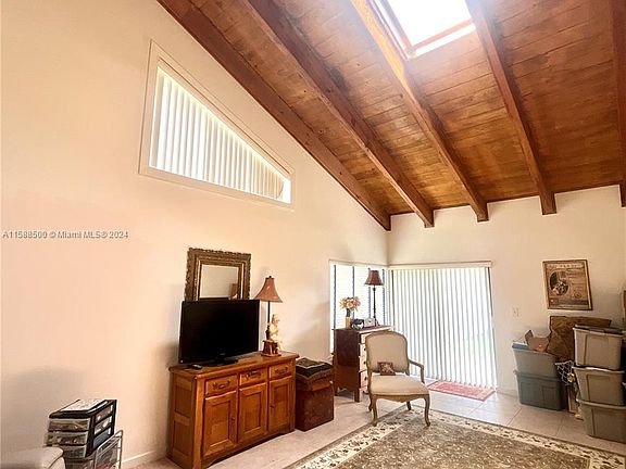4th image of 9250 SW 1st St #506