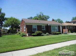 14877 Regina Ave, Allen Park, MI 48101