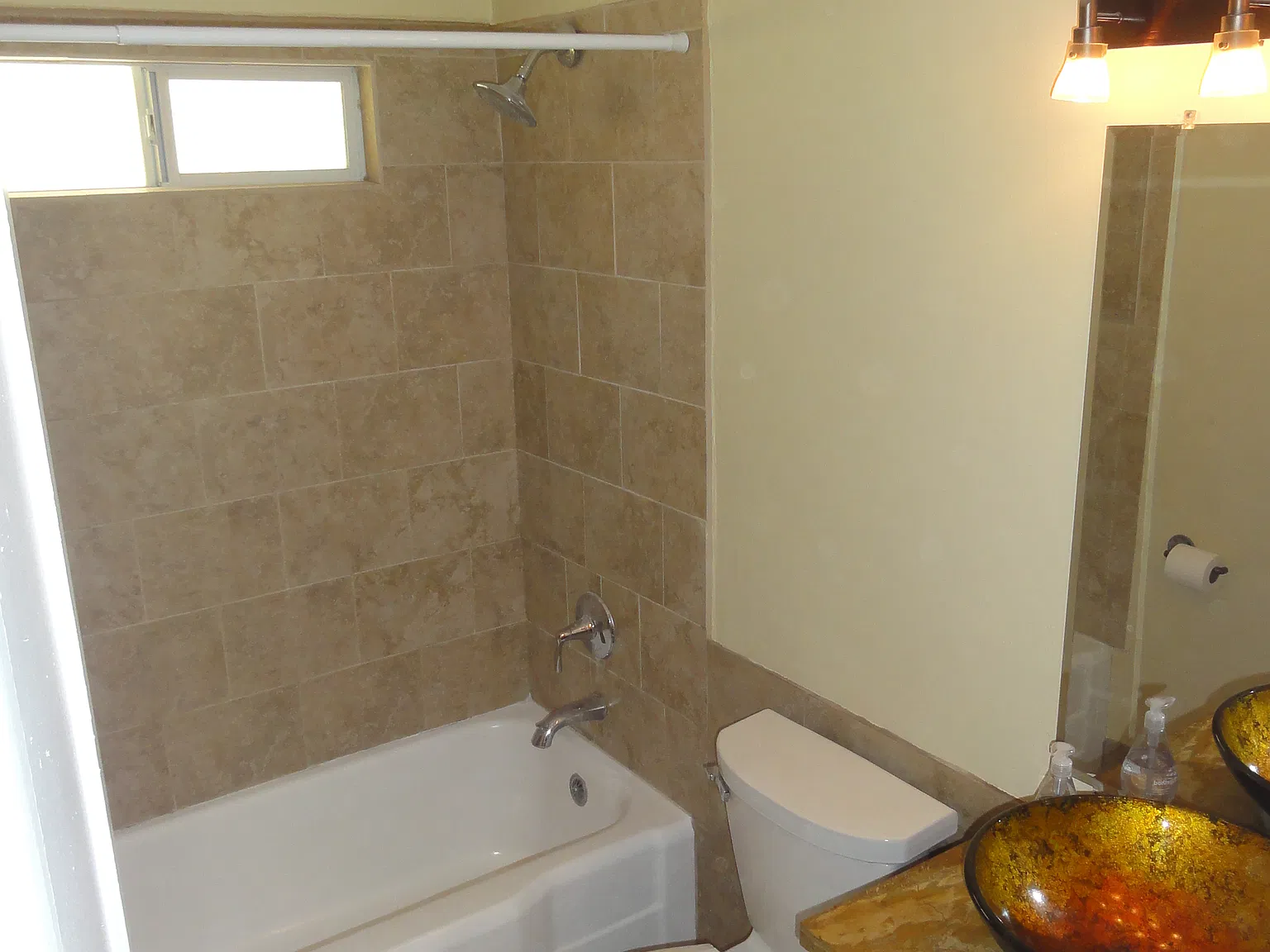 2 bed, 855 sqft, $1,400 — Photo 2