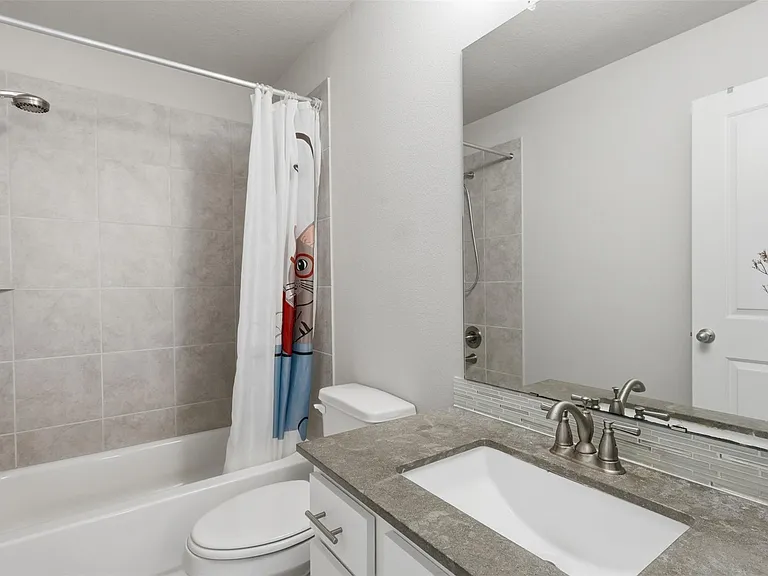 2410 Ginger Mist Ct — Photo 33
