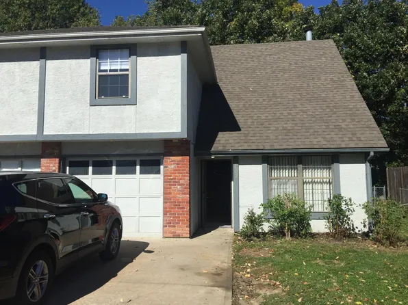 3605 SW McDanial Ave, Blue Springs, MO 64015
