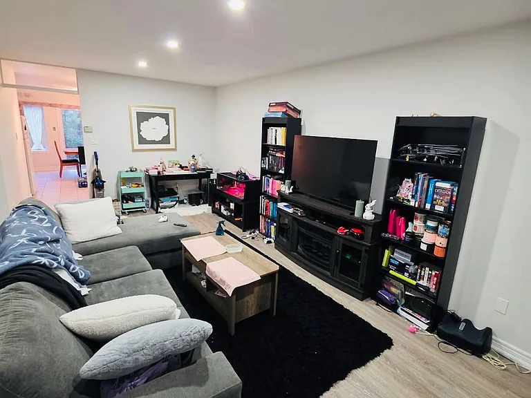 5 Brecken Dr — Photo 3
