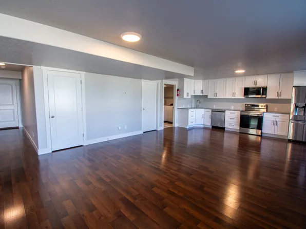 1456 W Russo Dr, Saratoga Springs, UT 84045