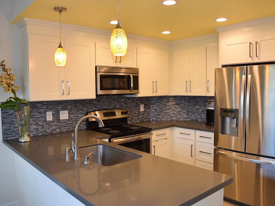 1st image of 95 Hobson St APT 3A