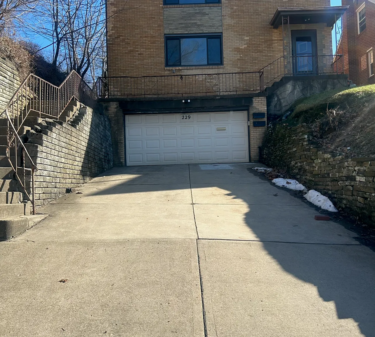 229 Marylea Ave — Photo 1