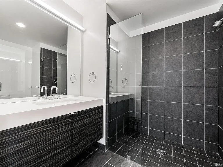 1688 Pine St #W1002 — Photo 20