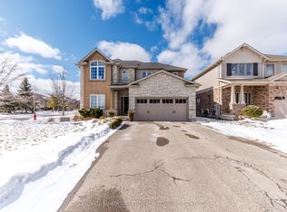 6 Falcon Dr, Welland, ON L3C0B2