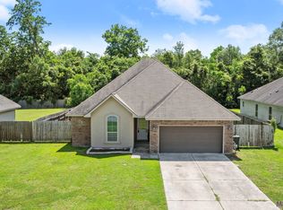 16216 Old Samuel Dr, Prairieville, LA 70769
