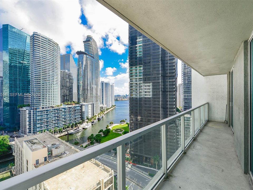 1st image of 500 Brickell Ave APT 2407