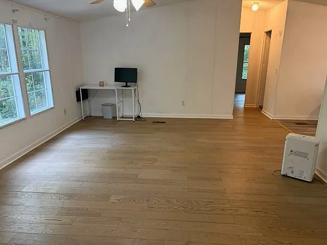 3 bed, 1152 sqft, $1,600 — Photo 2