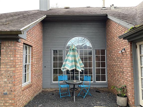 3rd image of 1518-0 Briar Cottage Ct