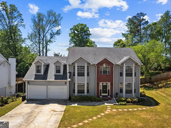 563 Lone Oak Dr, Lithonia, GA 30058
