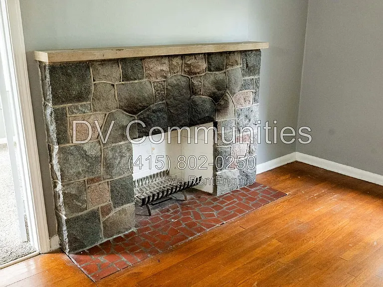1504 Sherbrook Rd #1 — Photo 12
