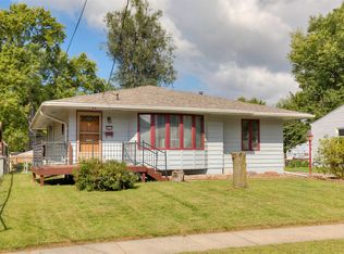 2614 E 38th Ct, Des Moines, IA 50317